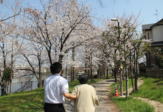 アクティビティと交流で活気ある毎日