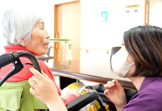 経験豊富な専門スタッフによる<br class='pcnone'>手厚いケア